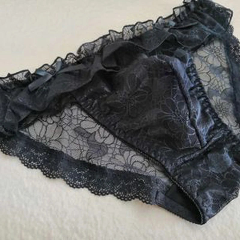 Culotte "Midnight Ruffle" – Lingerie en dentelle fine pour homme, look sissy chic