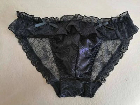 Culotte "Midnight Ruffle" – Lingerie en dentelle fine pour homme, look sissy chic