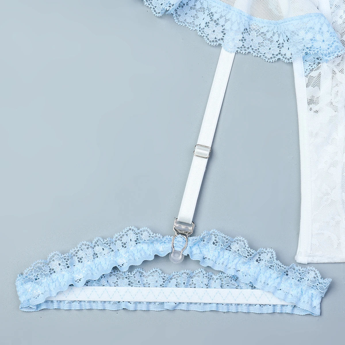 Body "Angelic Lace" – Babydoll transparent bleu ciel avec laçage et dentelle