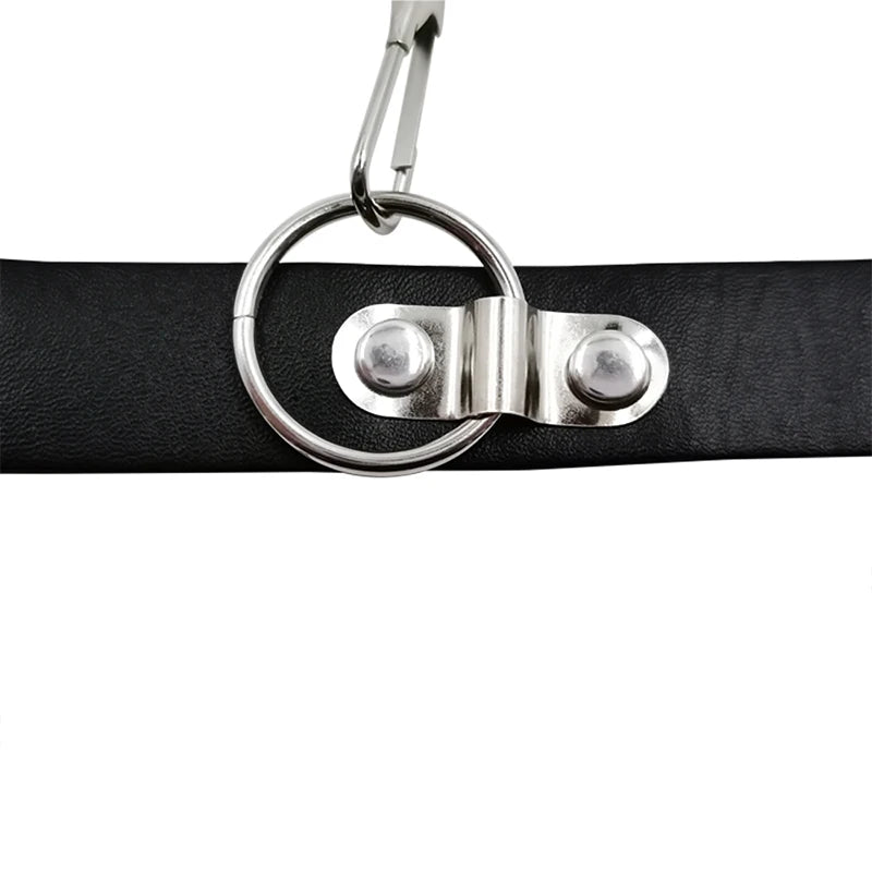 Kit BDSM “Collier & Laisse” – Le Pouvoir dans la Soumission
Explorez vos limites dans le respect et le plaisir partagé.