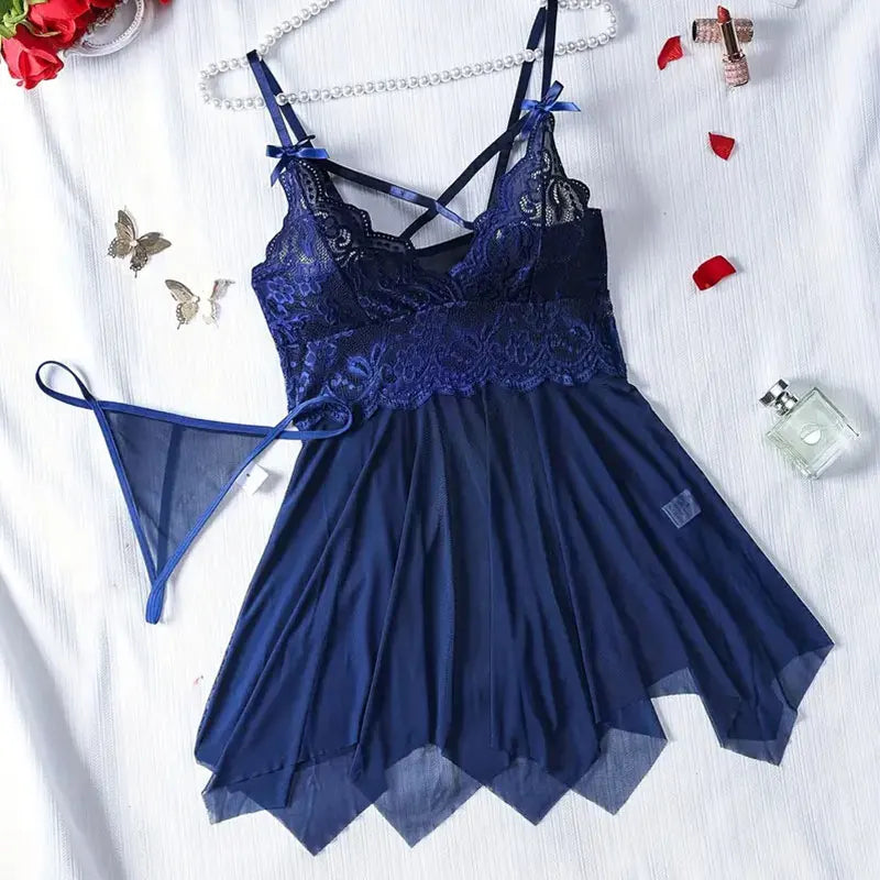 "Émeraude de Nuit" – Ensemble nuisette et culotte en voile léger, col en V, version mini sexy