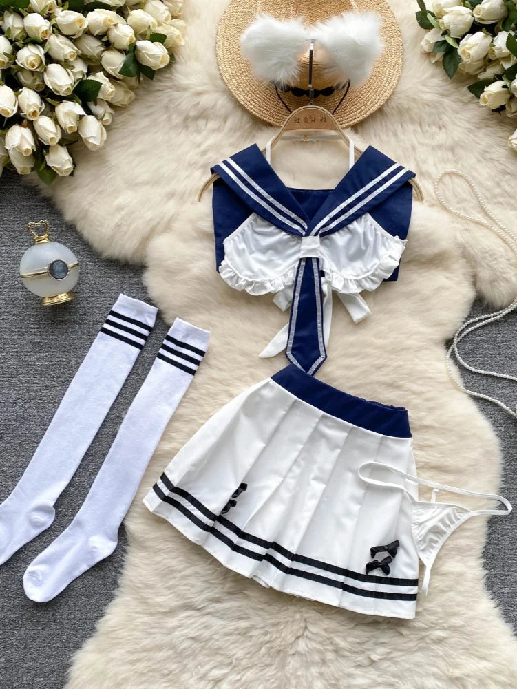 Set “Sailor Tease” – Lingerie Écolière Style Marin, Haut Court à Bretelles & Mini-Jupe Plissée