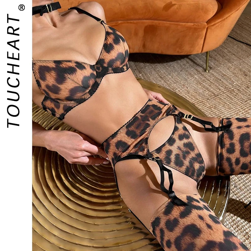 Ensemble Lingerie Léopard “Instinct Sauvage” – 6 pièces Push-Up, Bas & Accessoires