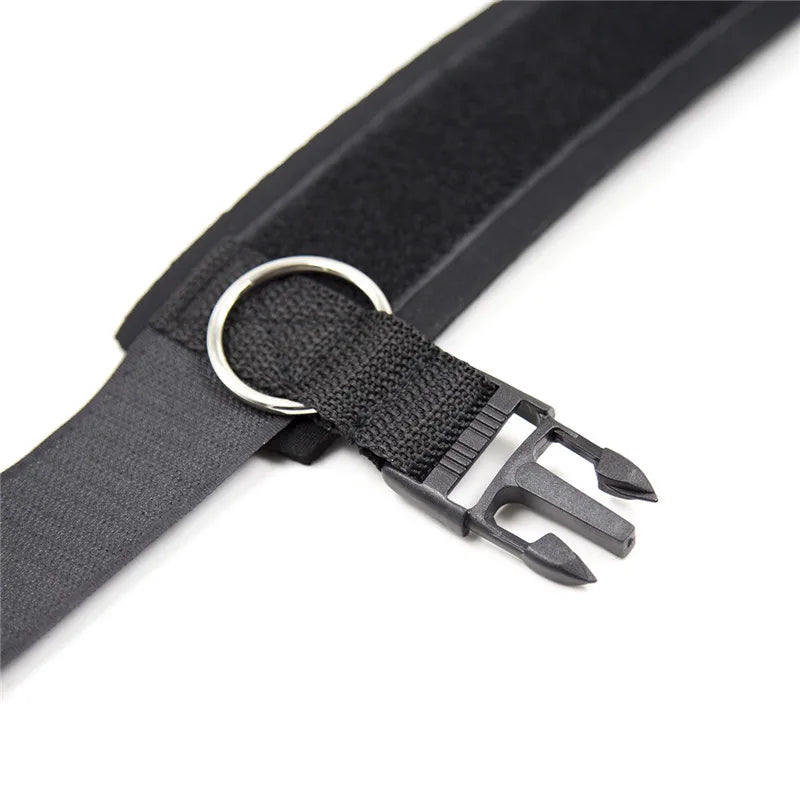 Kit BDSM “Collier & Laisse” – Le Pouvoir dans la Soumission
Explorez vos limites dans le respect et le plaisir partagé.