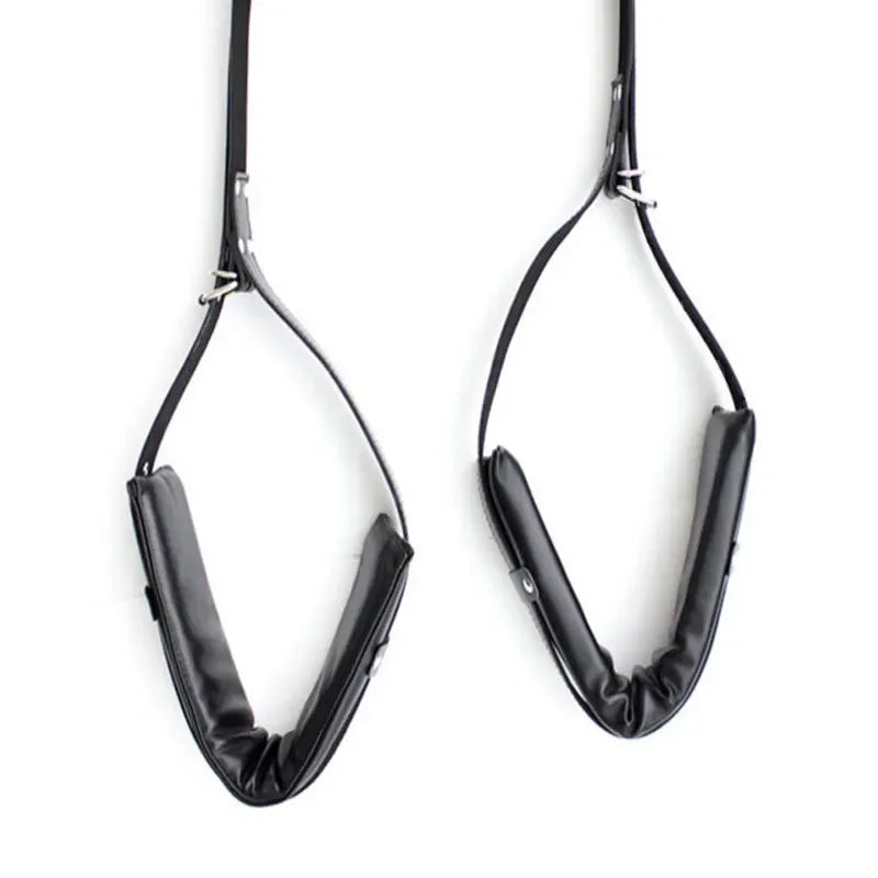 Kit de Bondage avec Colliers & Menottes en Cuir – Jeu de Contrainte Érotique pour Couples
Osez l’abandon en toute confiance.
Un accessoire sensuel pensé pour intensifier les jeux de rôle et les moments de complicité.