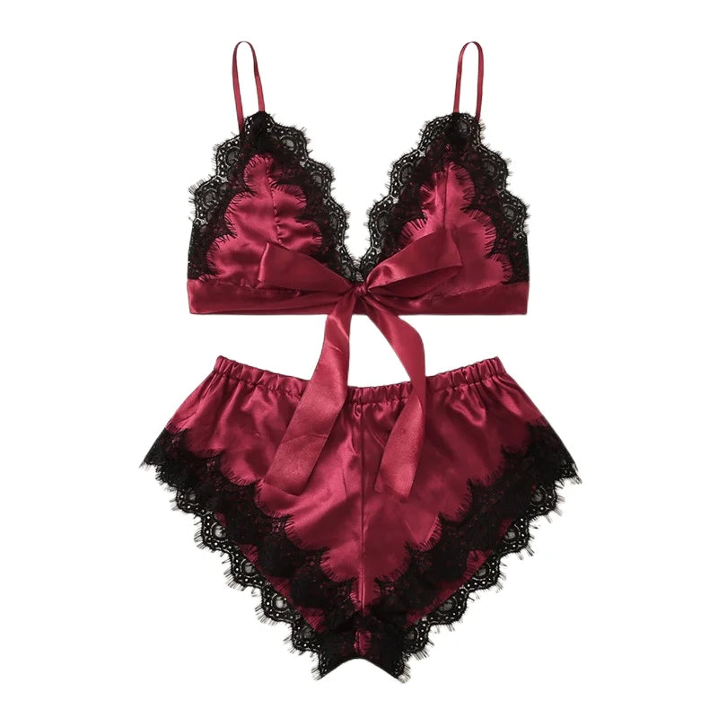 "Velvet Dreams – Lot de 5 ensembles pyjama satinés à dentelle pour nuits sensuelles"