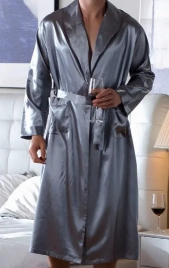 Duo de Kimonos Satinés "King & Queen" – Peignoirs Assortis Couple Élégance & Sensualité